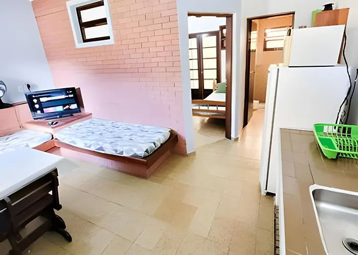 F5 Apto térreo perto 3 praias e comércio a pé